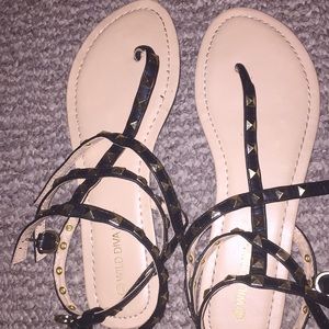Black and Gold Diamond Crossover Sandals